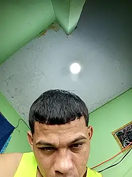 romeohotpig webcam