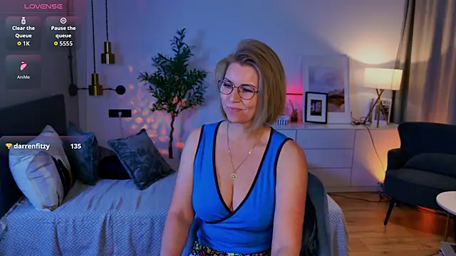 Annie_Light webcam