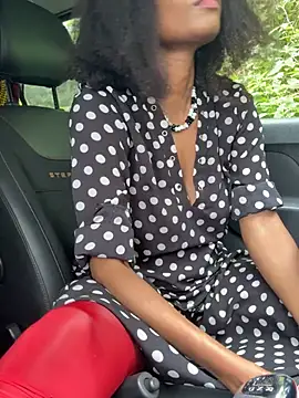 ShantelSexyYoungMilfie