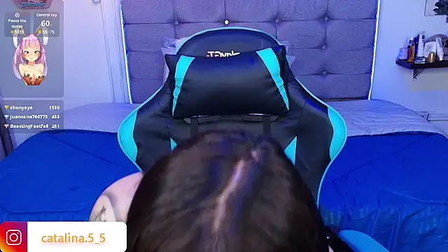 Kata_Bigboobs webcam