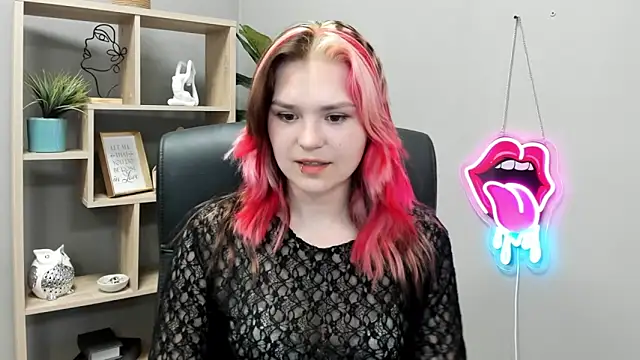 SweetLilyxo webcam