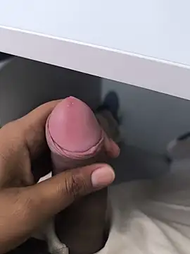 Hotmen84050 webcam