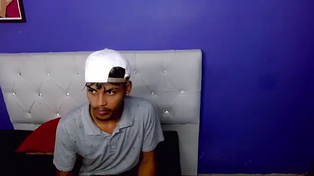 Angel_foxc13 webcam