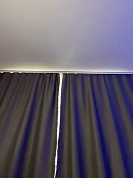 AnnLaisy webcam