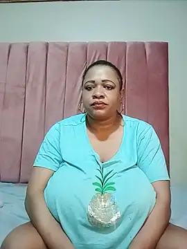 BUSTYQUEEN56_ webcam