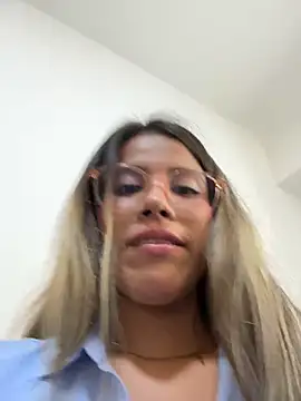 EMILIIA_RICHTER__ webcam