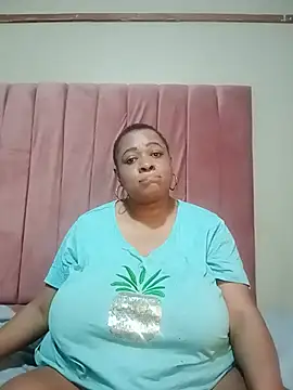 BUSTYQUEEN56_ webcam