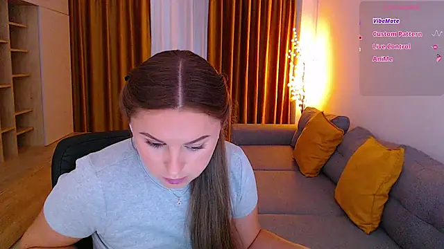 mia_bloomy webcam