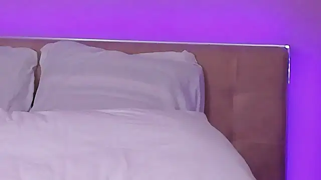 Emily_Sheen webcam