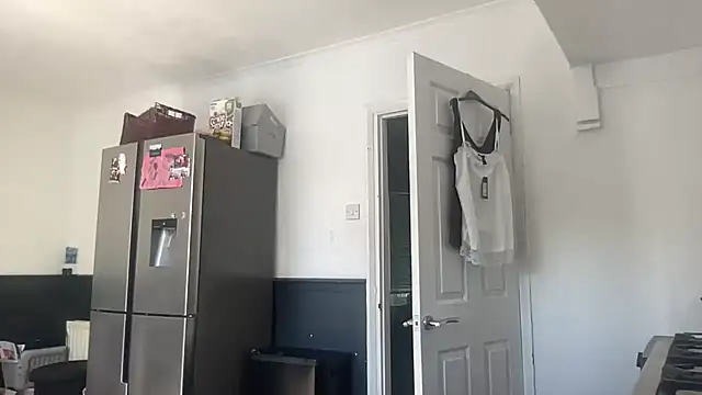 Bustyblondebabe32 webcam