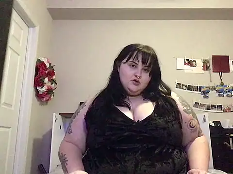 mistresskatyxo webcam