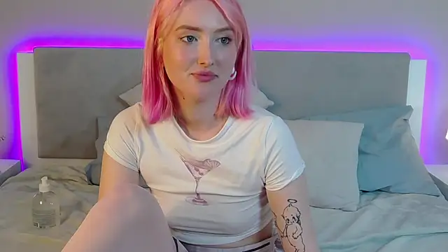 MarianeSun live cam on StripChat