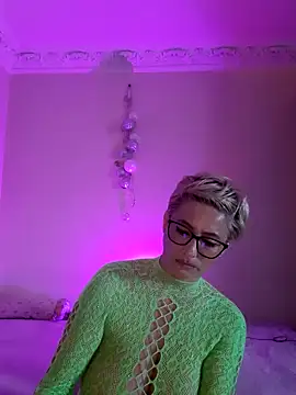 LunaBlaise webcam