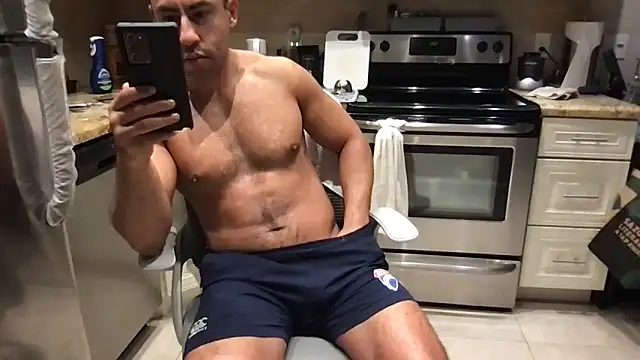 BigGuyMuscle webcam