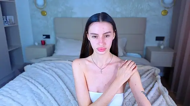Snow_WhiteeeX live cam on StripChat