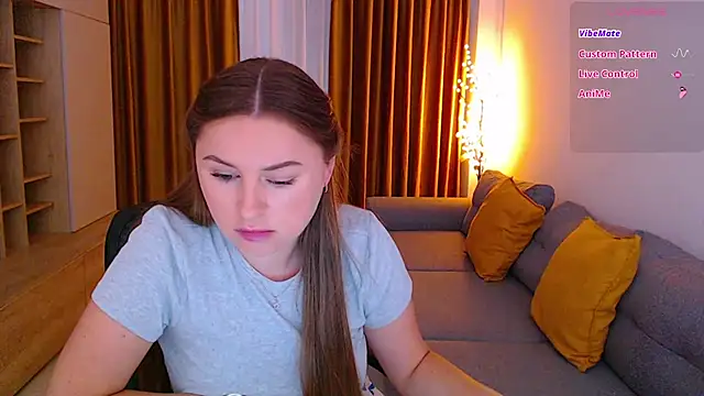 mia_bloomy webcam
