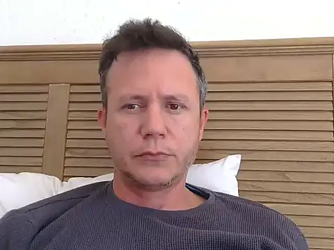 TroyDieselXXX live cam on StripChat