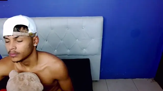 Angel_foxc13 webcam