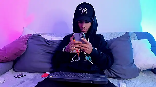 Thiagoferreti live cam