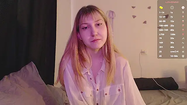ohmycheryl - Ohmycheryl's free webcam - UK Sex Cams