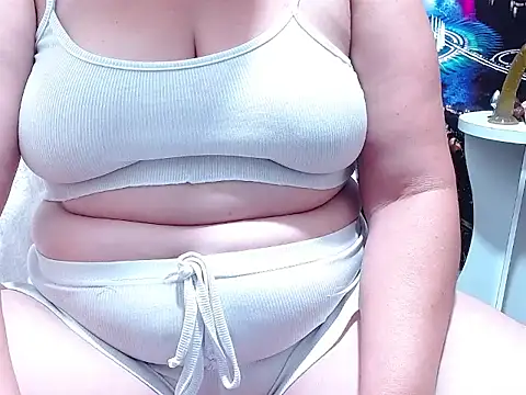 tila_nastyy - Tila_nastyy's free webcam - UK Sex Cams