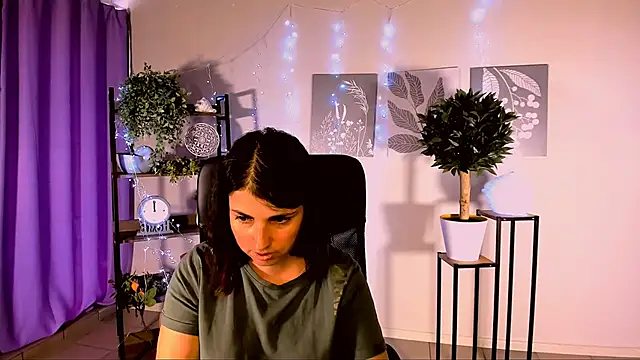 MartaEdams live cam on StripChat