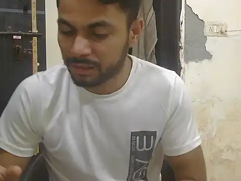 Stubborndesiboy webcam