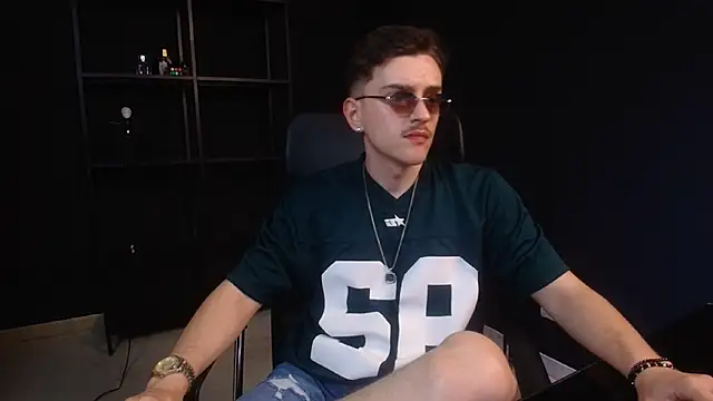 felixstarkk - FelixStarkk's free webcam - UK Sex Cams