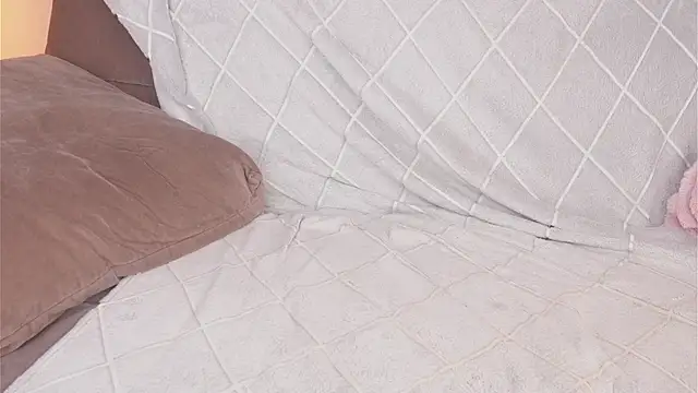 CherlyGuss webcam