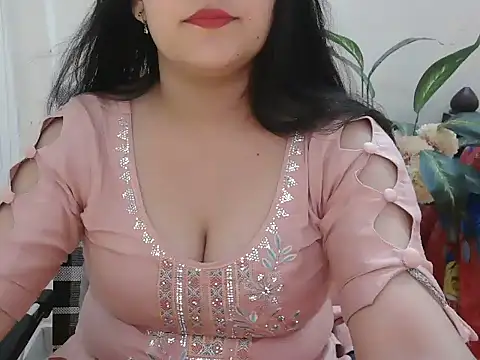_chitranshi live cam on StripChat