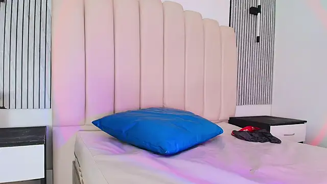 lian_cameron webcam