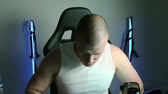Bigbaald live cam on StripChat