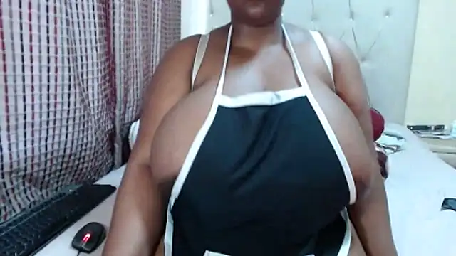 CHOCOLATEDARKBUSTYX webcam