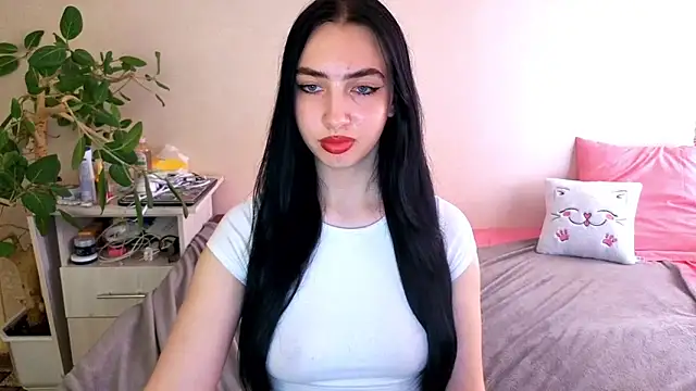 WildKittenX_ live cam on StripChat