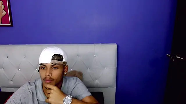 Angel_foxc13 webcam