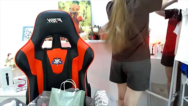 Lucky_Lana webcam