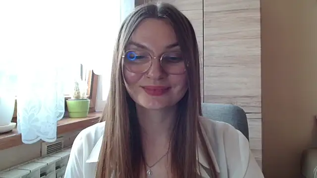LooveELLYx webcam