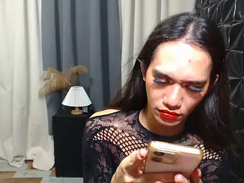 Queen_Haliyah webcam