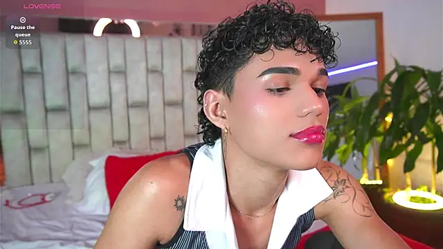 kai_star - Kai_star's free webcam - UK Sex Cams