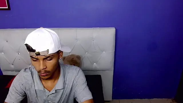 Angel_foxc13 webcam
