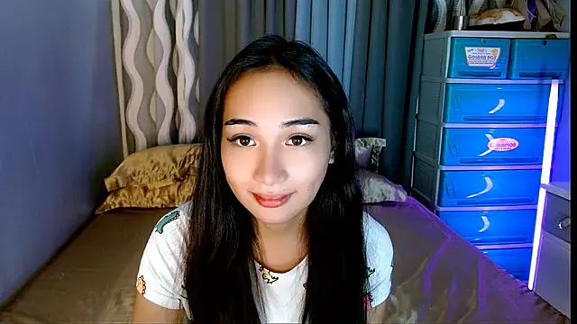 SweetLilly_18 webcam
