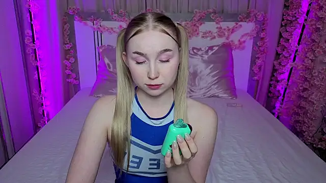 LilyStarlight webcam