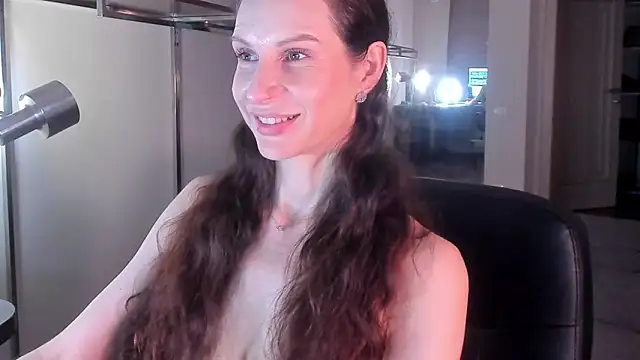 Mila_Anders webcam