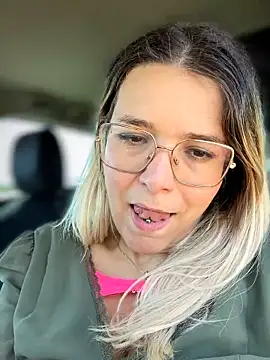 emylana - EmyLana's free webcam - UK Sex Cams