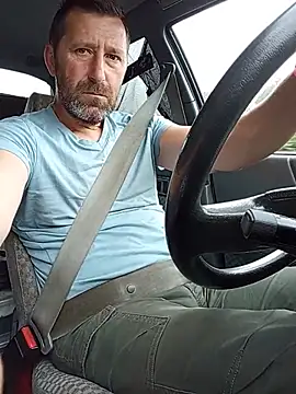 BZH45 live cam on StripChat