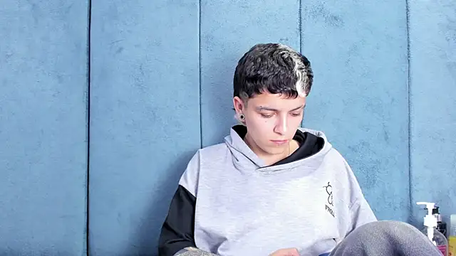 Megan_Thompson_ webcam