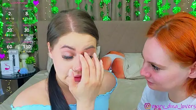 Mary_Dina webcam
