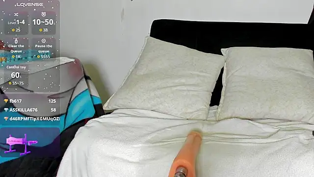 zoley_watson2 live cam on StripChat
