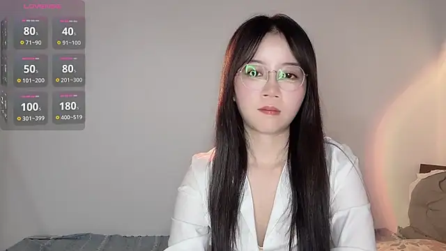 77-Vicky webcam
