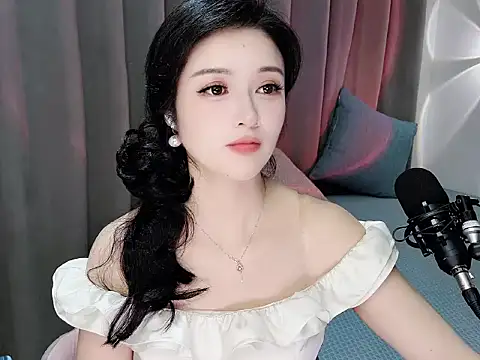 Momo-Wow webcam